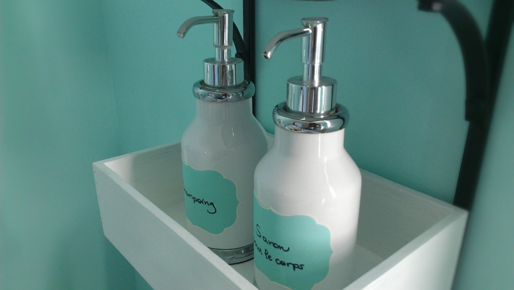 bouteilles savon salle de bain