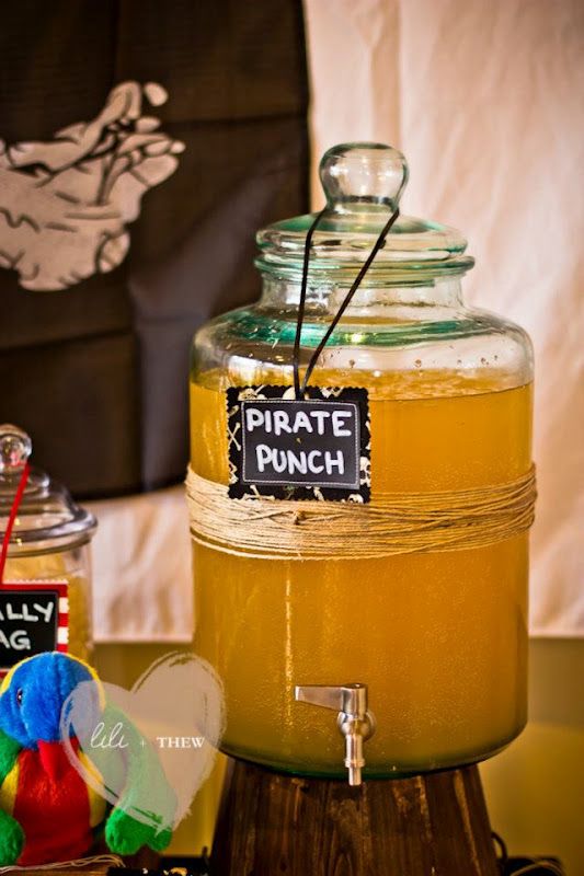 repas fête enfant pirate